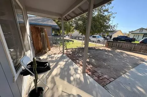 Exterior - 262 Madsion St, Coalinga, CA 93210 photo 7 of 8