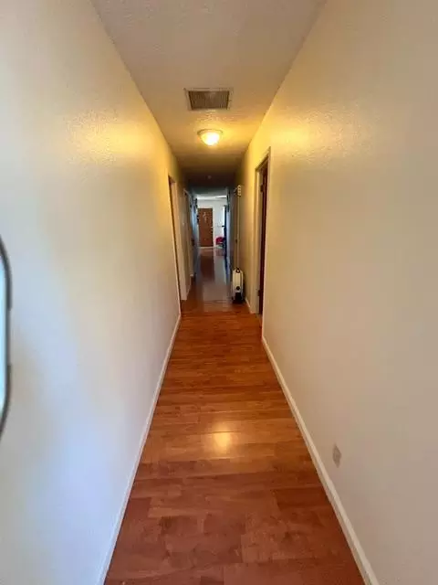 Entry Way - 262 Madsion St, Coalinga, CA 93210 photo 1 of 1