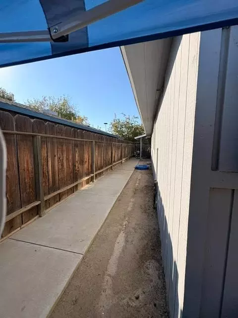 Exterior - 262 Madsion St, Coalinga, CA 93210 photo 5 of 8