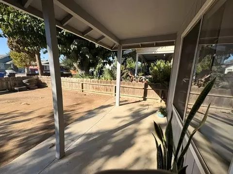 Exterior - 262 Madsion St, Coalinga, CA 93210 photo 8 of 8