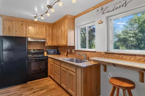 Kitchen - 4300 East Rd, Placerville, CA 95667 photo 2 of 4
