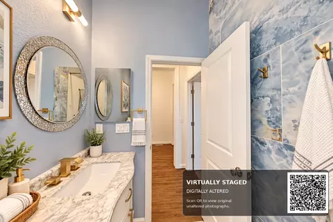 Bath - 984 River Bend Dr, Lathrop, CA 95330 photo 2 of 6