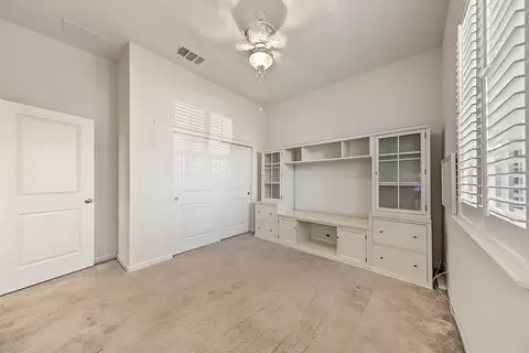 Bedroom - 984 River Bend Dr, Lathrop, CA 95330 photo 8 of 10