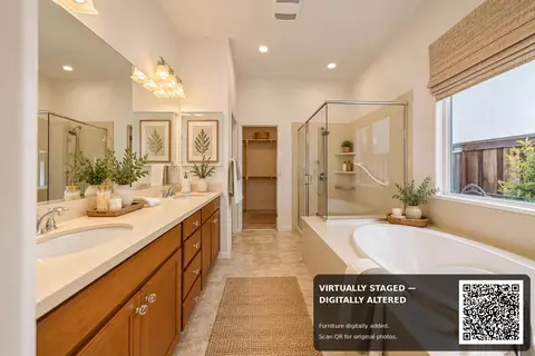 Bath - 984 River Bend Dr, Lathrop, CA 95330 photo 3 of 6