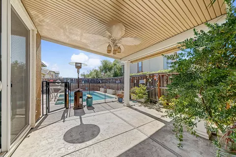 Exterior - 984 River Bend Dr, Lathrop, CA 95330 photo 2 of 5