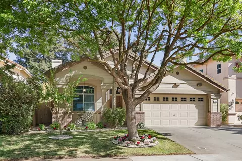 2305 Dinwiddie Way, Elk Grove, CA 95758