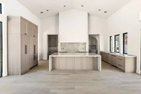 Kitchen - 3920 Bankhead Rd, Loomis, CA 95650 photo 1 of 2