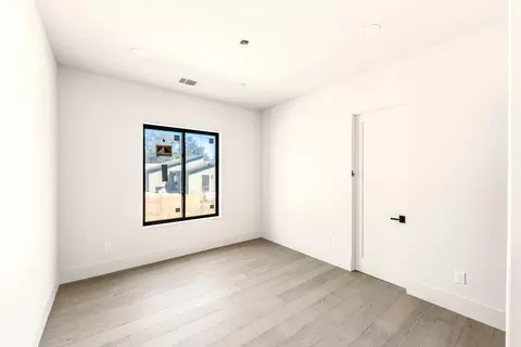Bedroom - 3920 Bankhead Rd, Loomis, CA 95650 photo 2 of 7