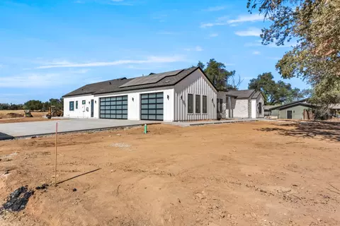 Exterior - 3920 Bankhead Rd, Loomis, CA 95650 photo 5 of 9