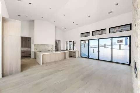 Living - 3920 Bankhead Rd, Loomis, CA 95650 photo 2 of 3