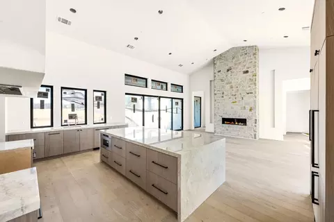 Kitchen - 3920 Bankhead Rd, Loomis, CA 95650 photo 2 of 2