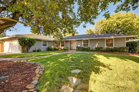 Exterior - 4700 Marlborough Way, Carmichael, CA 95608 photo 2 of 15
