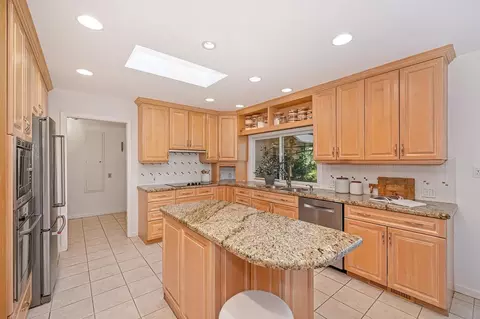 Kitchen - 4700 Marlborough Way, Carmichael, CA 95608 photo 1 of 4