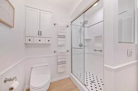 Bath - 4700 Marlborough Way, Carmichael, CA 95608 photo 5 of 6