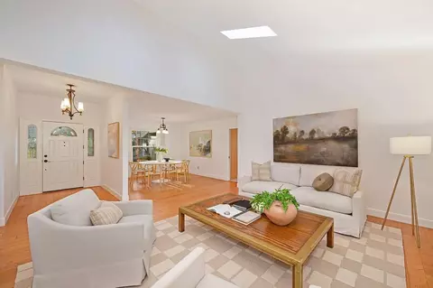 Living - 4700 Marlborough Way, Carmichael, CA 95608 photo 3 of 8