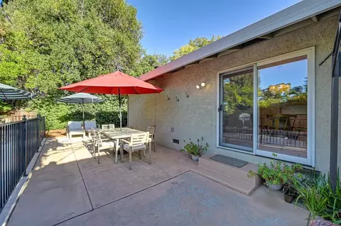 Exterior - 4700 Marlborough Way, Carmichael, CA 95608 photo 8 of 15