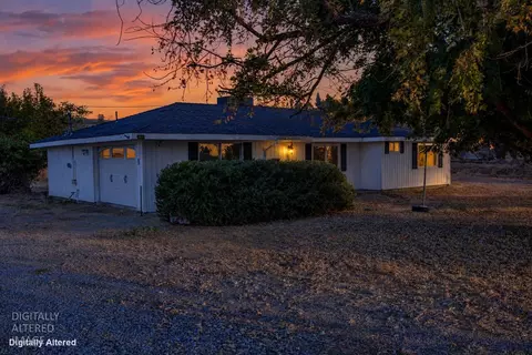 1823 S Petersburg Rd, Valley Springs, CA 95252