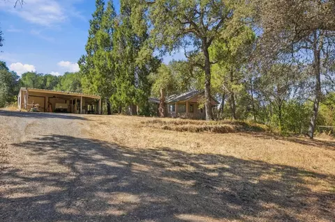 635 Gold Hill Rd, Newcastle, CA 95658