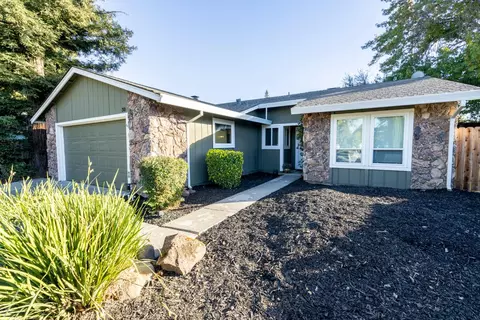 30 Lochness Ct, Sacramento, CA 95826
