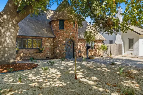 2701 Sutterville Rd, Sacramento, CA 95820
