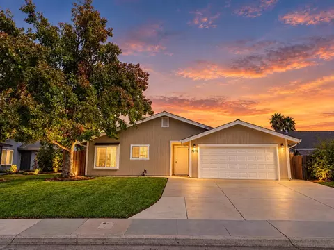 7873 Whisper Wood Way, Sacramento, CA 95823