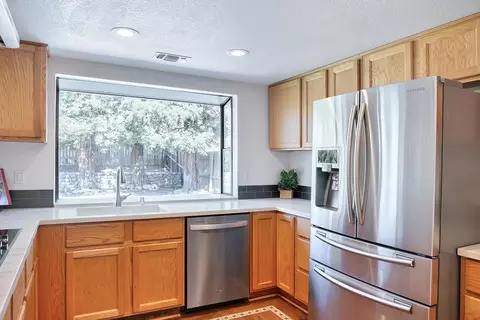 Kitchen - 3145 Argonaut Ave, Rocklin, CA 95677 photo 3 of 7