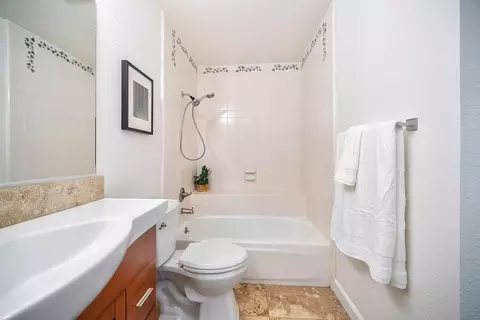 Bath - 3145 Argonaut Ave, Rocklin, CA 95677 photo 5 of 5