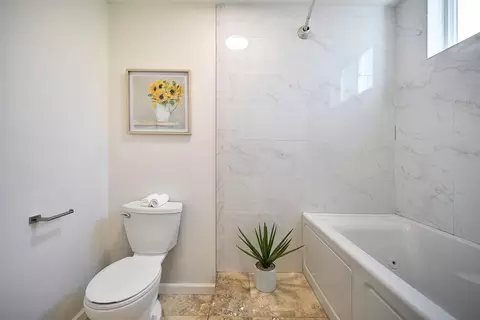 Bath - 3145 Argonaut Ave, Rocklin, CA 95677 photo 3 of 5