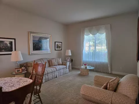 Living - 2489 Pepper Tree Ln, Manteca, CA 95336 photo 3 of 3