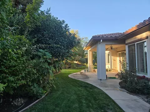 Exterior - 2489 Pepper Tree Ln, Manteca, CA 95336 photo 4 of 10