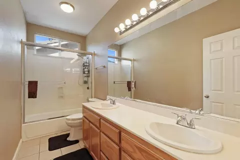 Bath - 4100 Eastern Ave, Modesto, CA 95356 photo 5 of 5