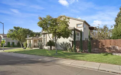 Exterior - 4100 Eastern Ave, Modesto, CA 95356 photo 10 of 12