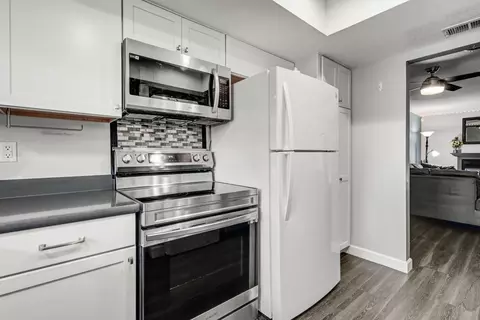 Kitchen - 3035 Estepa Dr #5D, Cameron Park, CA 95682 photo 3 of 4
