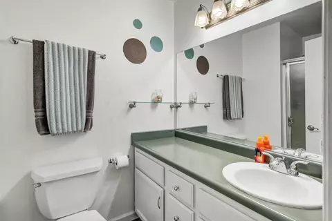 Bath - 3035 Estepa Dr #5D, Cameron Park, CA 95682 photo 3 of 4