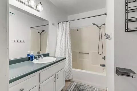 Bath - 3035 Estepa Dr #5D, Cameron Park, CA 95682 photo 1 of 4