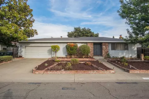 1124 Fay Cir, Sacramento, CA 95831