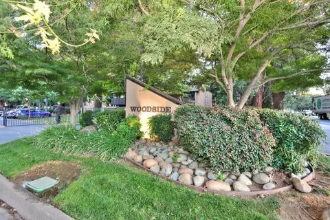 2238 Woodside Ln #15, Sacramento, CA 95825