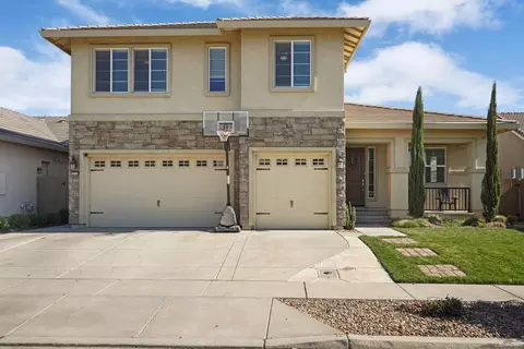 Exterior - 2012 Van Ruiten Dr, Lodi, CA 95242 photo 5 of 7