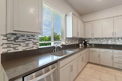 Kitchen - 2012 Van Ruiten Dr, Lodi, CA 95242 photo 3 of 6