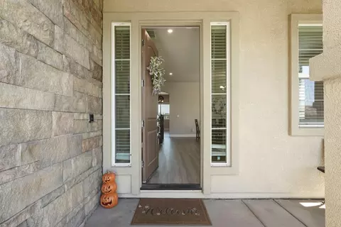 Entry Way - 2012 Van Ruiten Dr, Lodi, CA 95242 photo 1 of 3