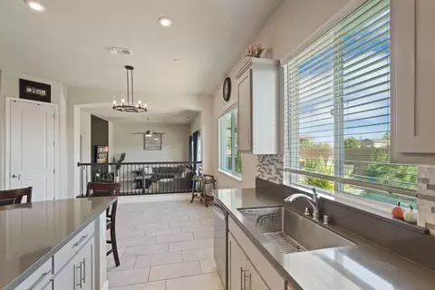 Entry Way - 2012 Van Ruiten Dr, Lodi, CA 95242 photo 2 of 3