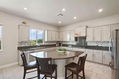 Kitchen - 2012 Van Ruiten Dr, Lodi, CA 95242 photo 2 of 6