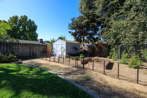 Exterior - 3101 Burtano Ct, Modesto, CA 95355 photo 23 of 27