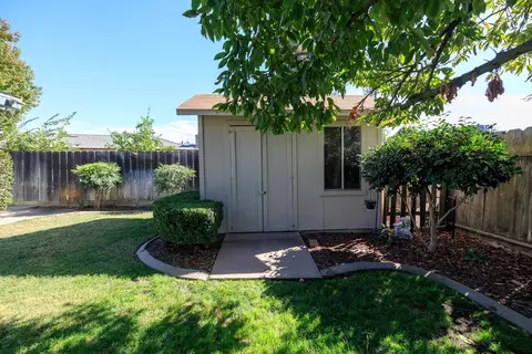 Exterior - 3101 Burtano Ct, Modesto, CA 95355 photo 8 of 27