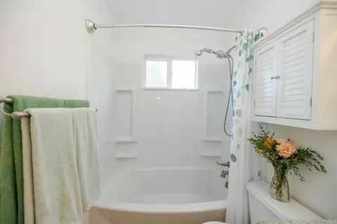 Bath - 3101 Burtano Ct, Modesto, CA 95355 photo 4 of 4