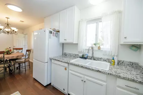 Kitchen - 3101 Burtano Ct, Modesto, CA 95355 photo 6 of 6
