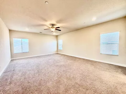 Living - 151 Royce Ln, Merced, CA 95348 photo 5 of 5