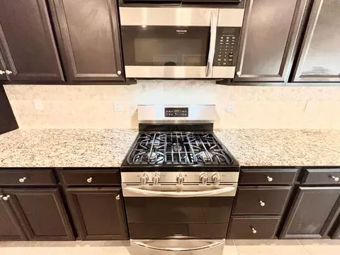 Kitchen - 151 Royce Ln, Merced, CA 95348 photo 3 of 3