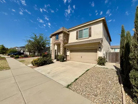 Exterior - 151 Royce Ln, Merced, CA 95348 photo 4 of 7