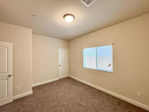 Bedroom - 151 Royce Ln, Merced, CA 95348 photo 1 of 4